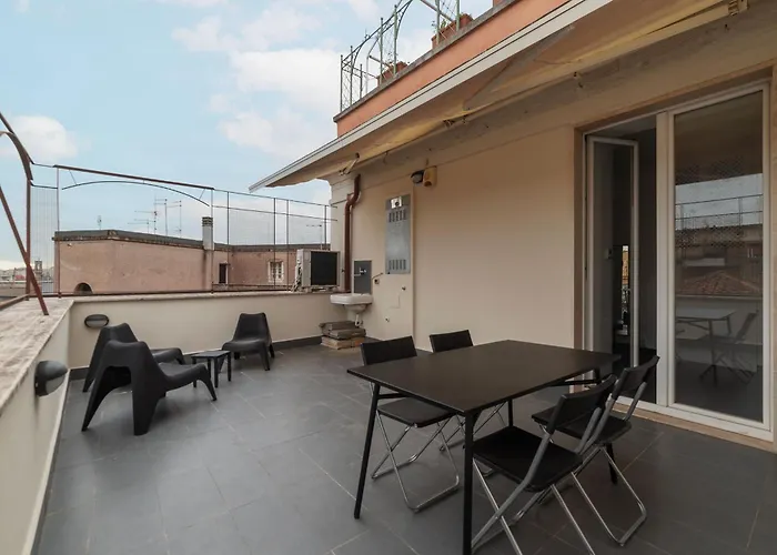 Guesthost - Trastevere Station Bright With Terrace Apartment *