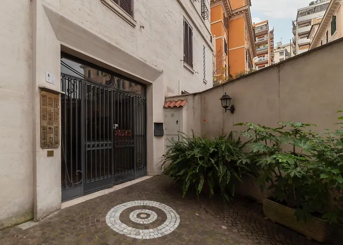 Apartment Guesthost - Trastevere Station Bright With Terrace
